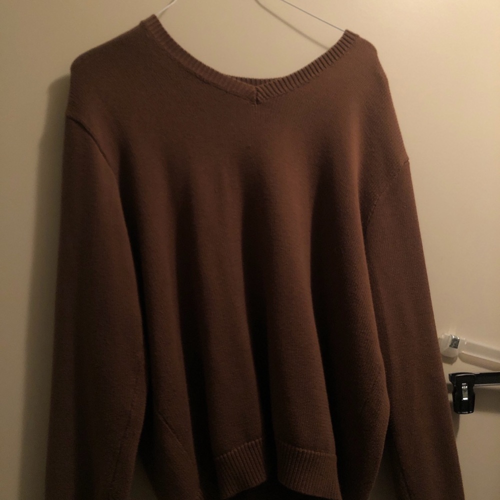 PacSun Women's V-Neck Sweater in Rich Brown